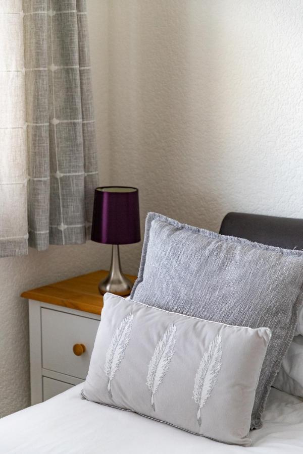 2 Chatsworth Riverscape Apartments - Peaceful Apartment In Great Location With Free Parking Overlooking The Gannel Just A Short Walk From Newquays Incredible Beaches And Local Amenities Ньюки Экстерьер фото